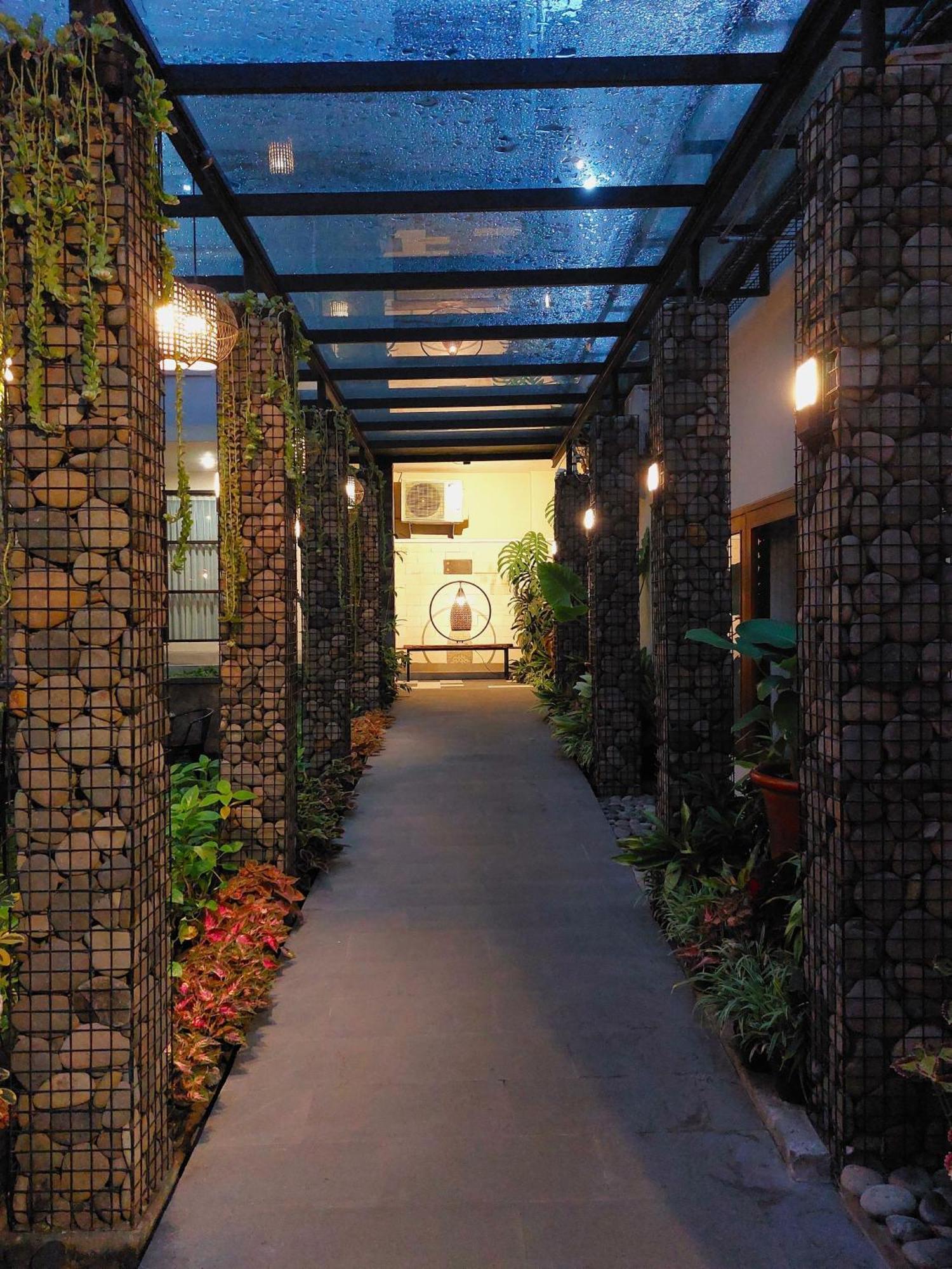 Hotel Sriti Magelang Ngoại thất bức ảnh